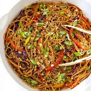 VEGETABLE STIR FRY NOODLES